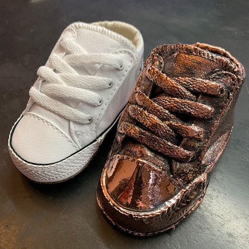 [?] Babytreter mit Senkeln, 24kt vergoldet